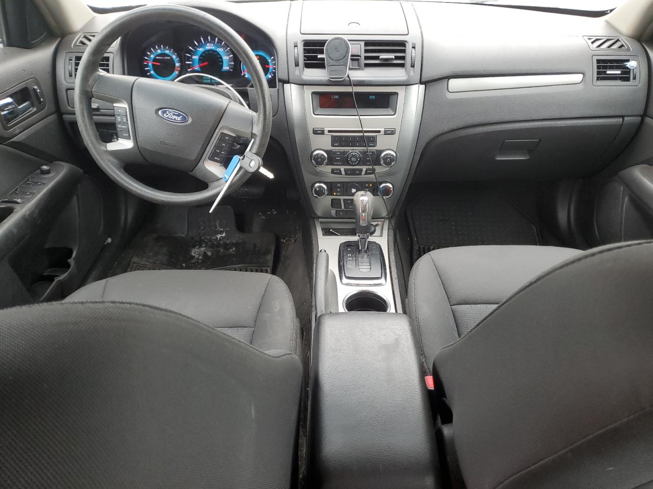 2010 Ford Fusion - Image 8