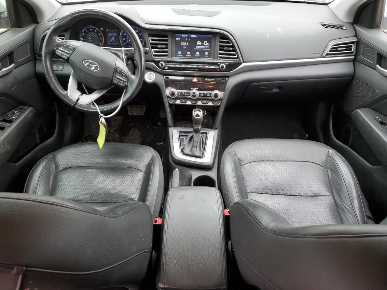 2019 Hyundai Elantra - Image 8