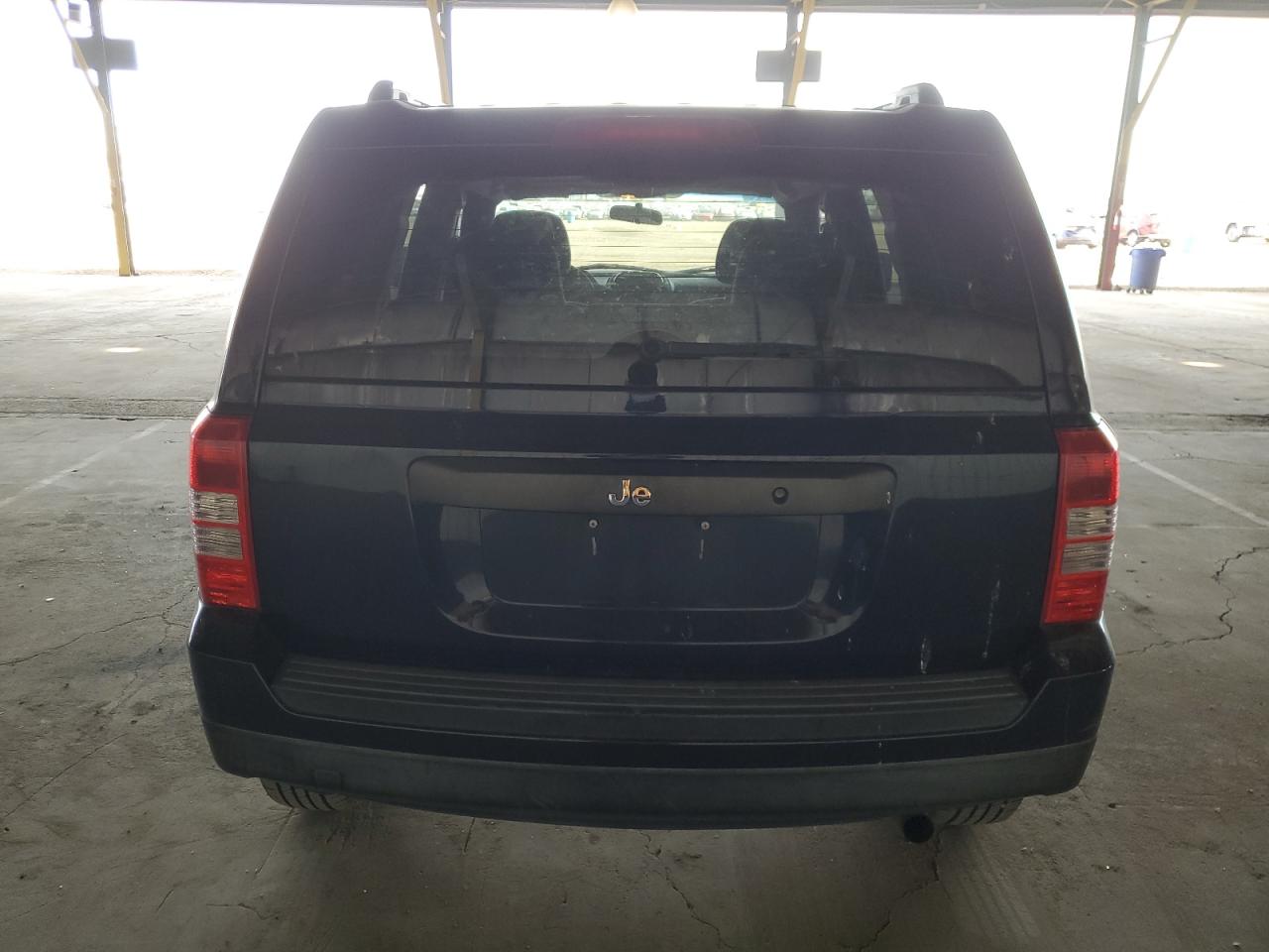 2014 Jeep Liberty (Patriot) - Image 6