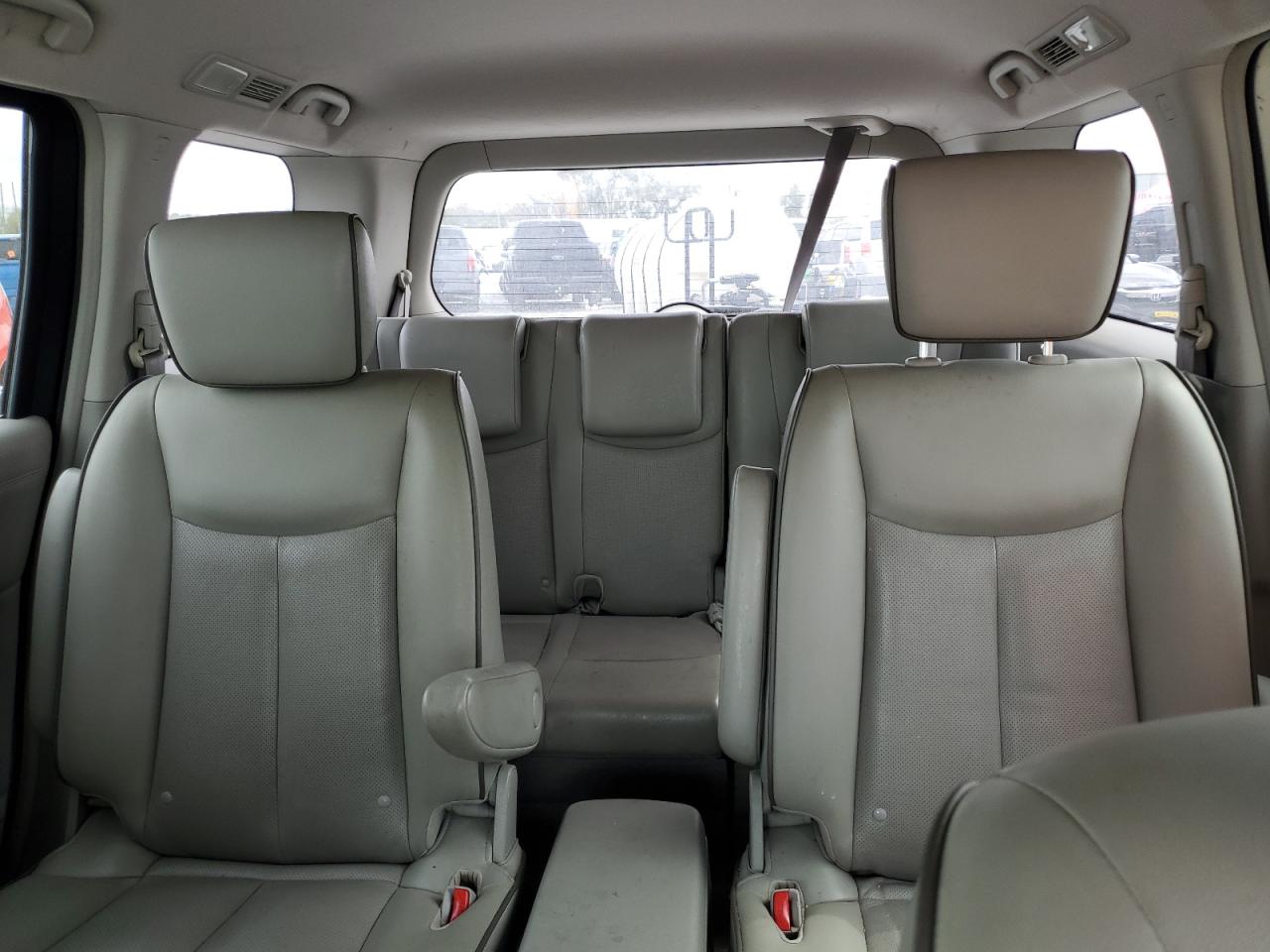 2015 Nissan Quest - Image 10