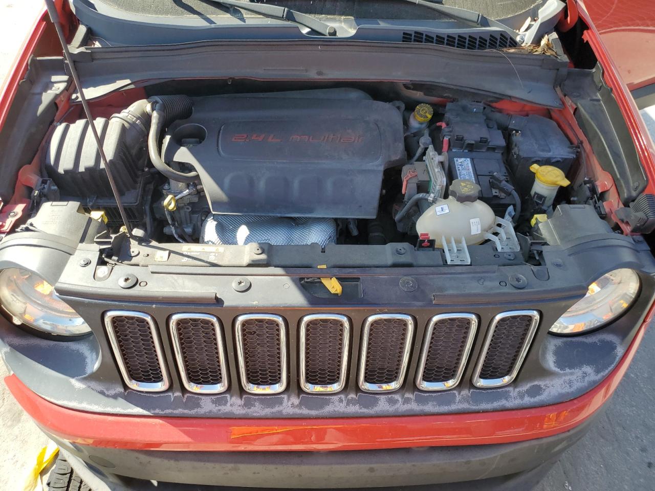 2017 Jeep Renegade - Image 12