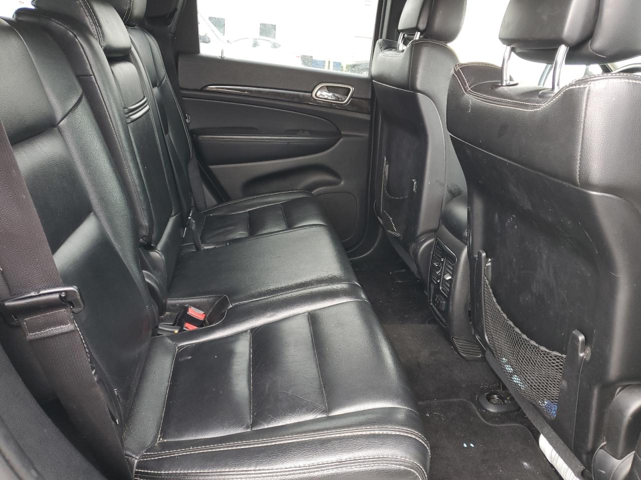 2013 Jeep Grand Cherokee - Image 11