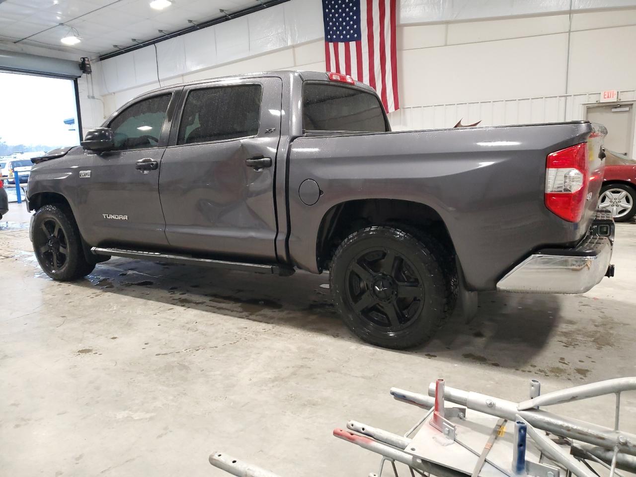 2019 Toyota Tundra - Image 2