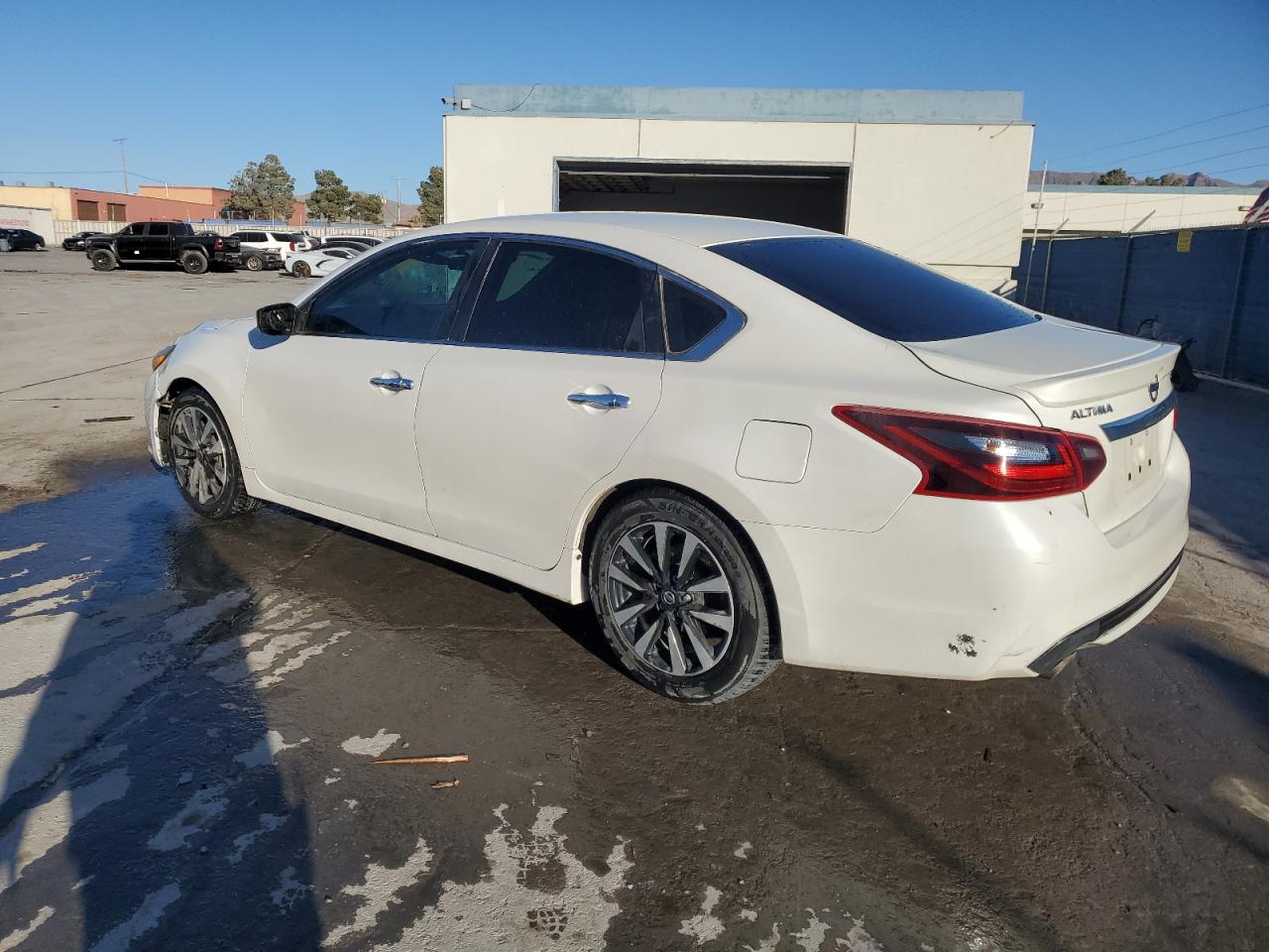 2018 Nissan Altima - Image 2