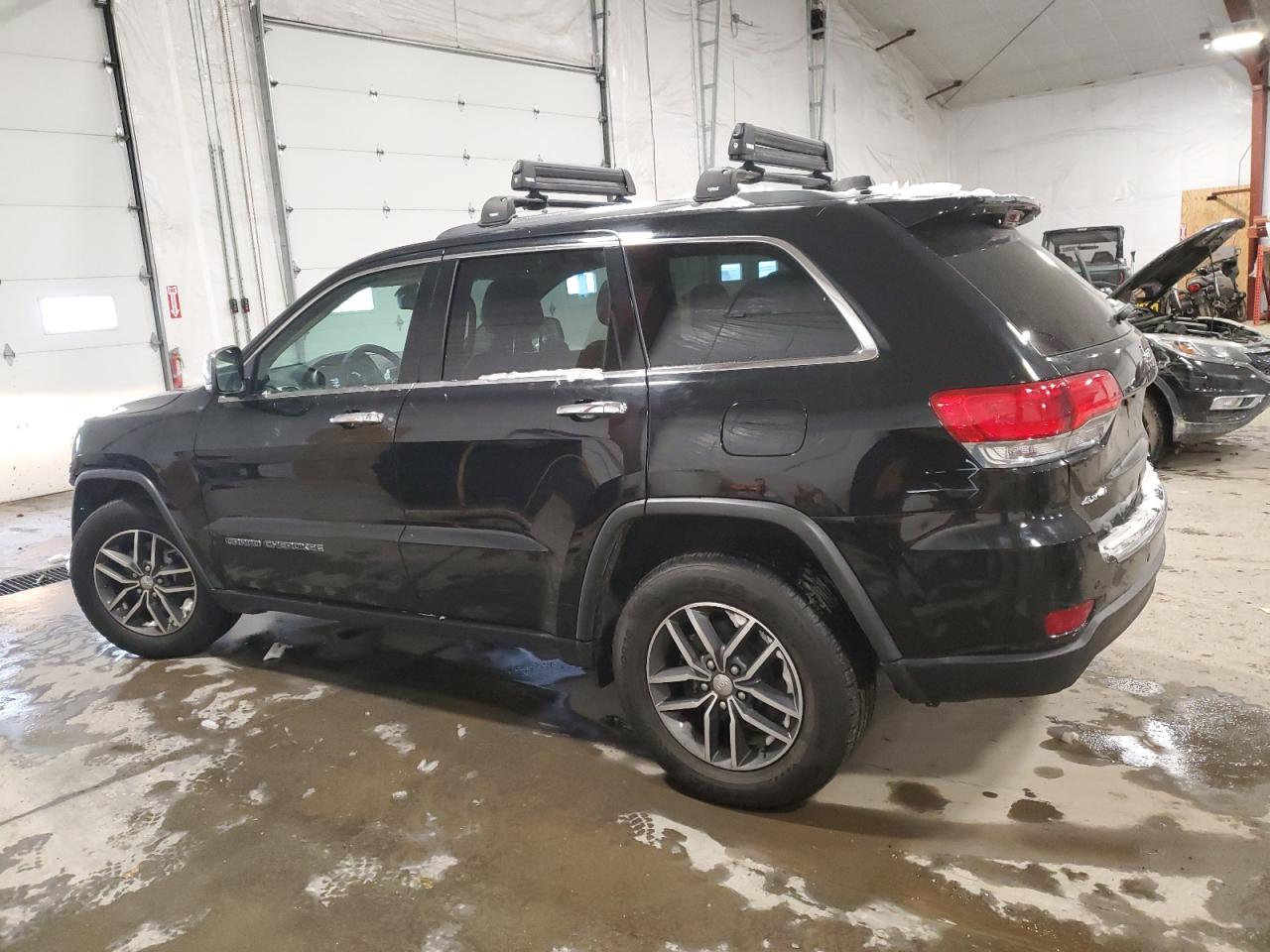 2018 Jeep Grand Cherokee - Image 2