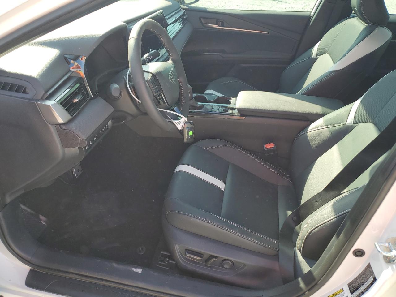 2025 Toyota Camry - Image 7