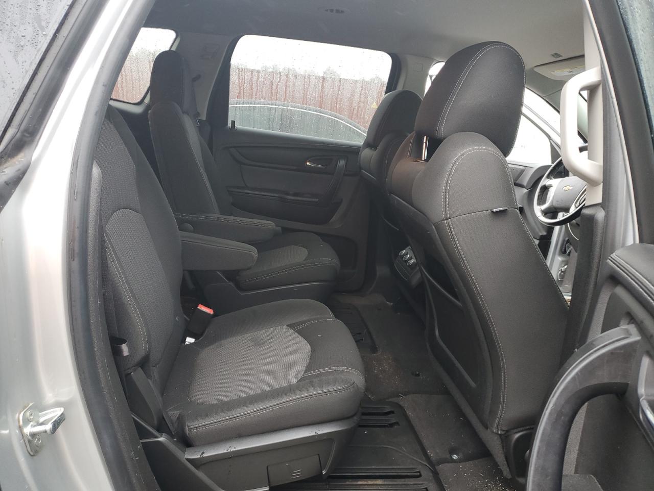 2013 Chevrolet Traverse - Image 11