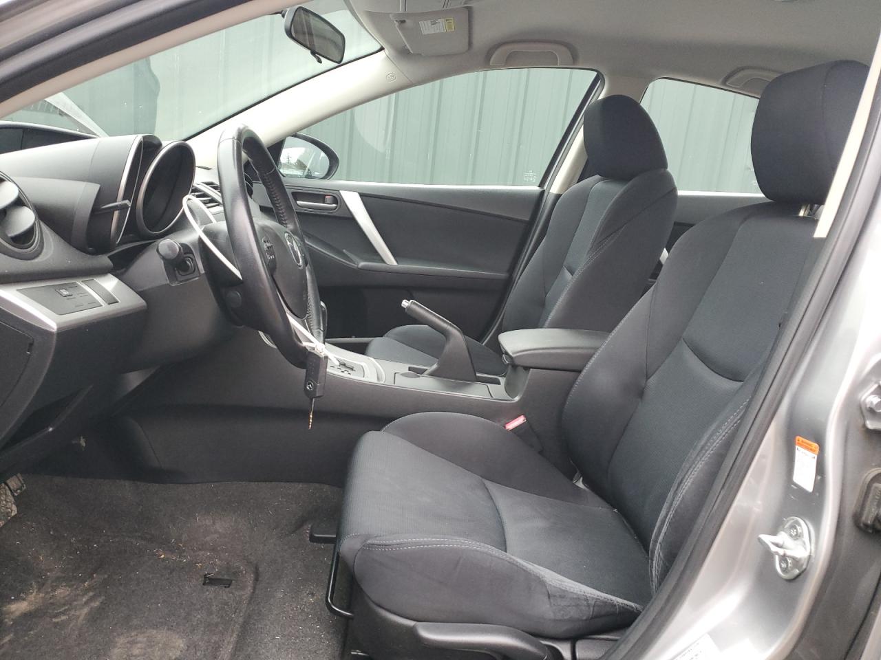 2011 Mazda 3 - Image 7