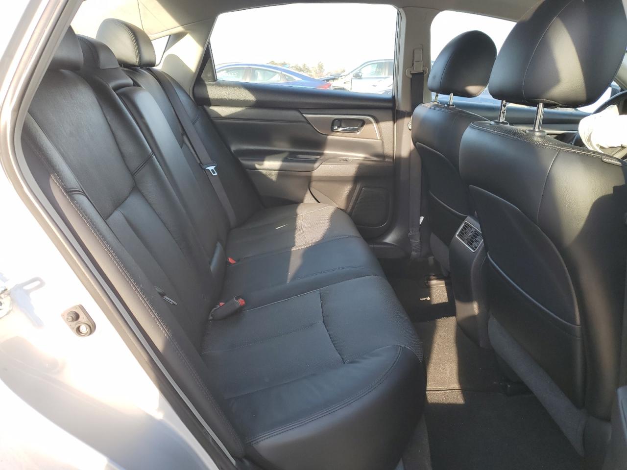 2013 Nissan Altima - Image 10
