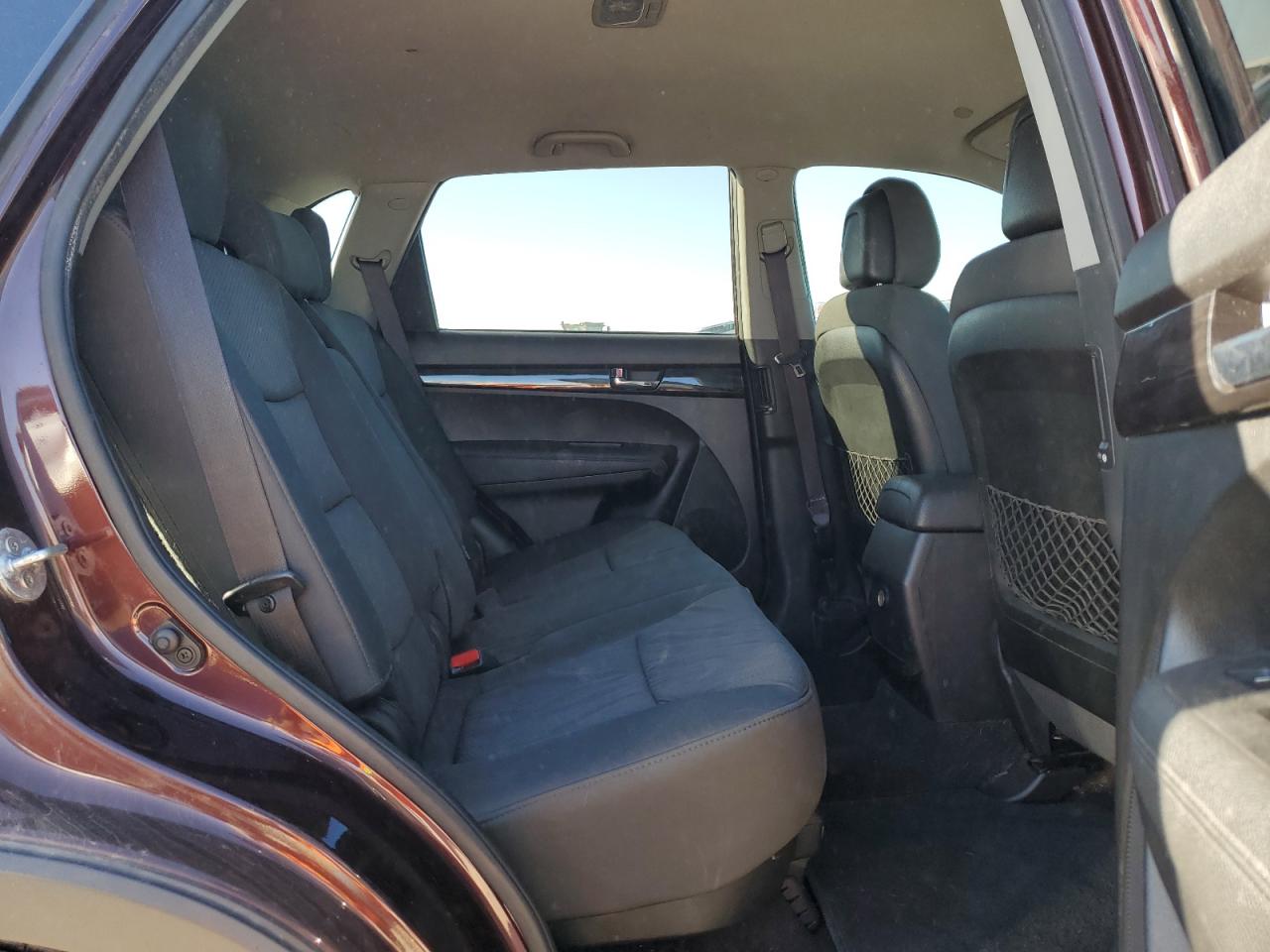 2012 Kia Sorento - Image 11
