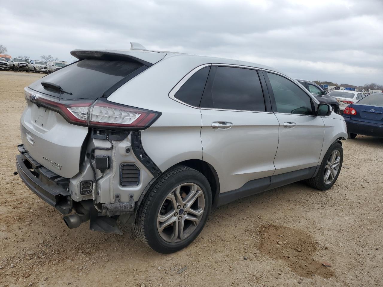 2017 Ford Edge - Image 3
