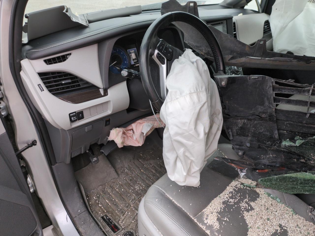 2020 Toyota Sienna - Image 8