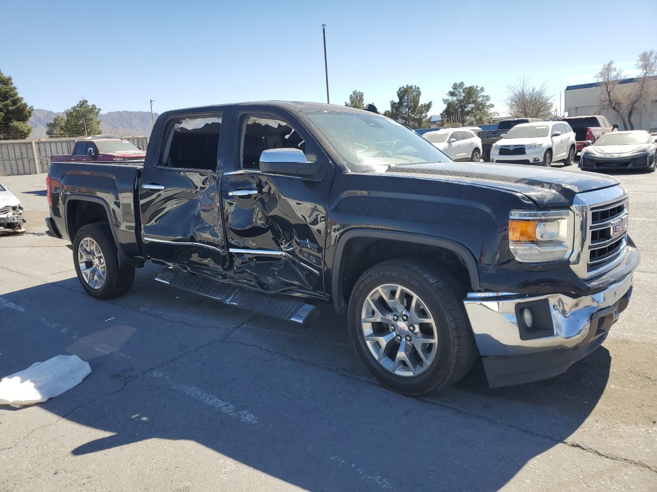 2015 GMC Sierra - Image 4