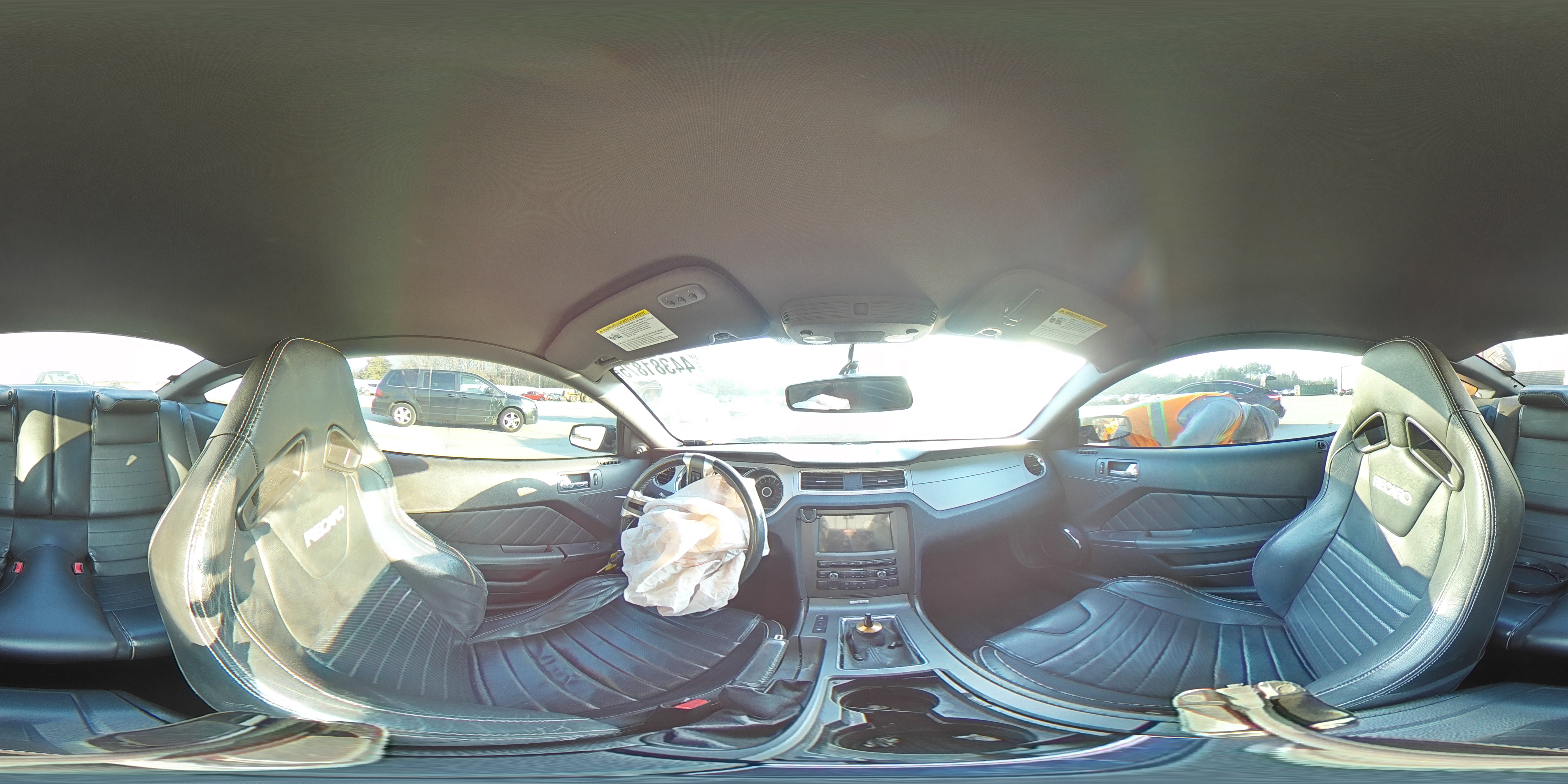 2013 Ford Mustang - Image 13