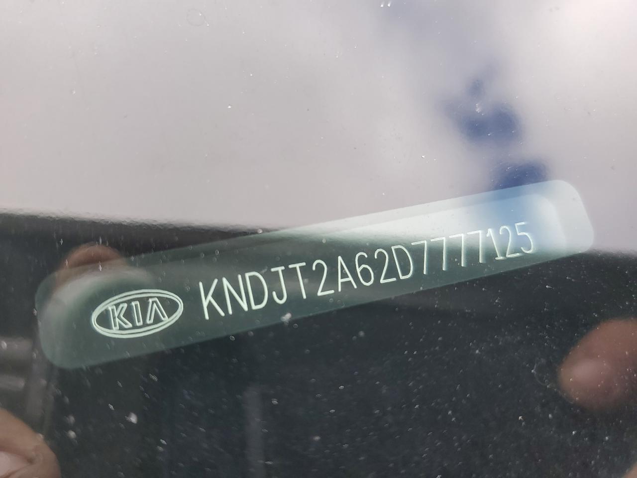 2013 Kia Soul - Image 14