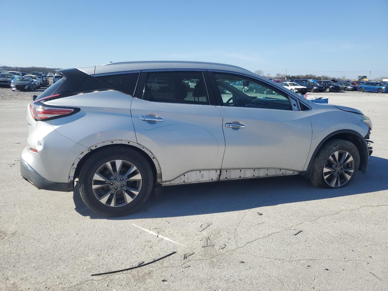 2015 Nissan Murano - Image 3
