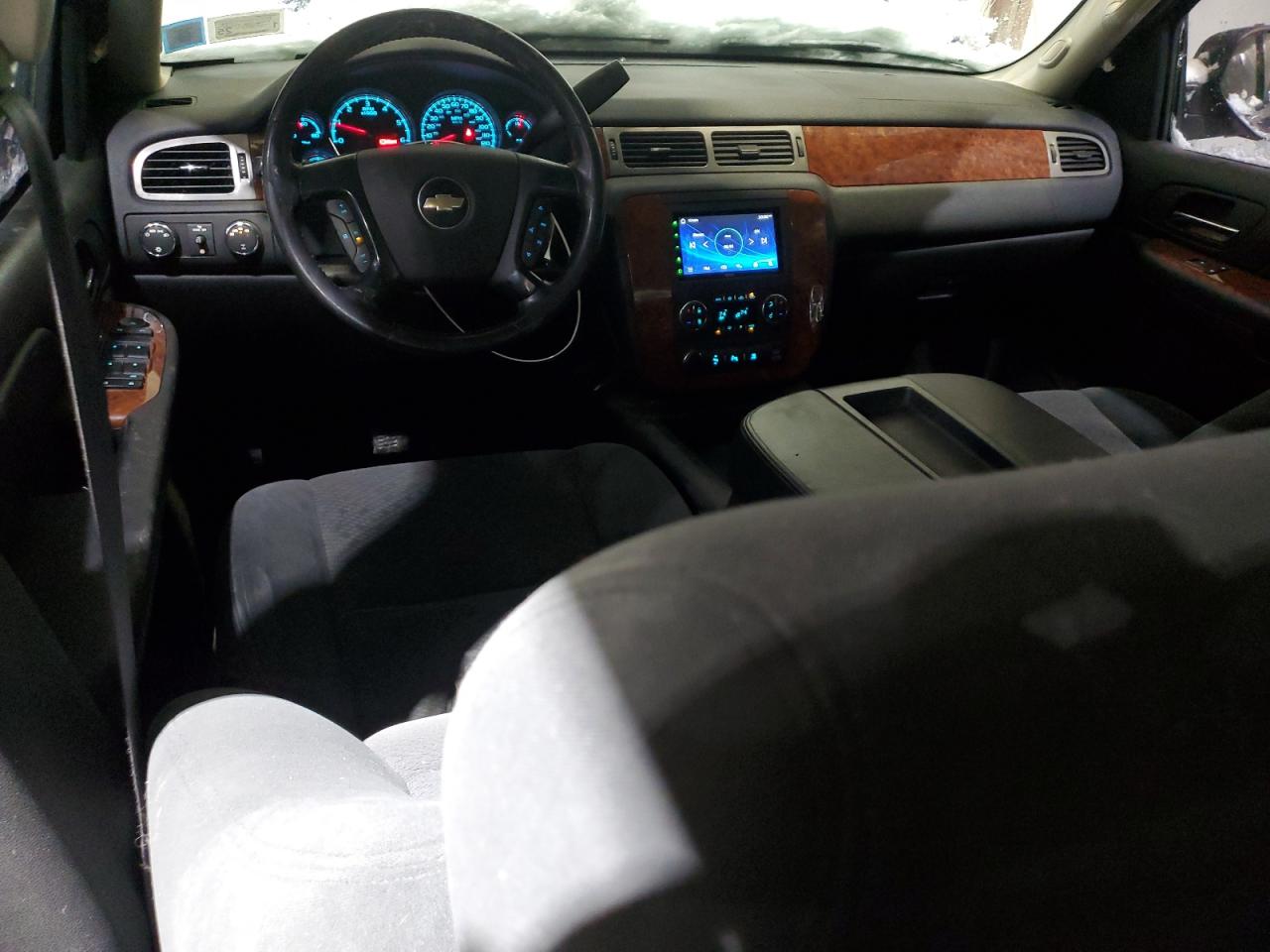 2008 Chevrolet Avalanche - Image 8