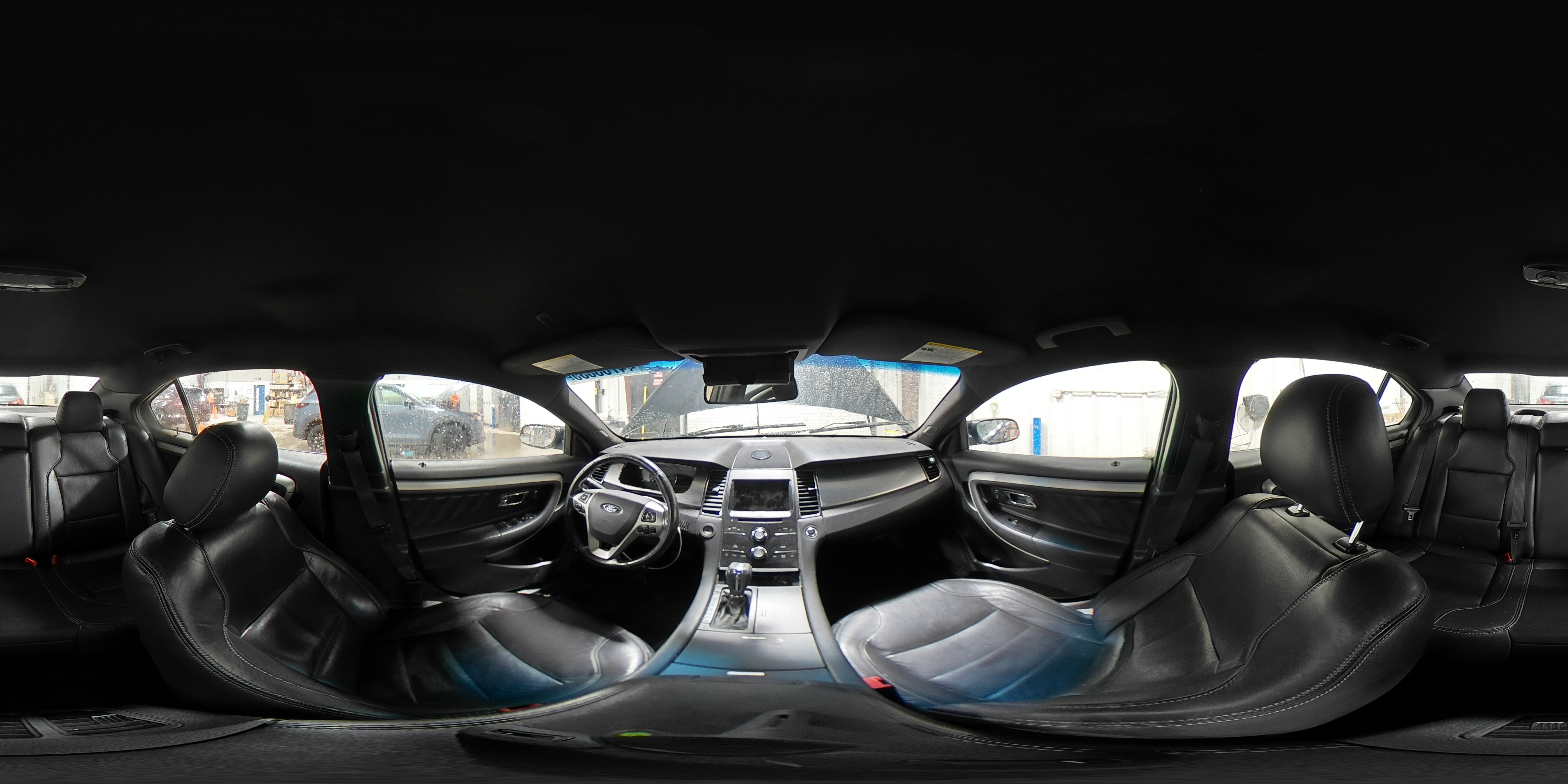 2013 Ford Taurus - Image 15