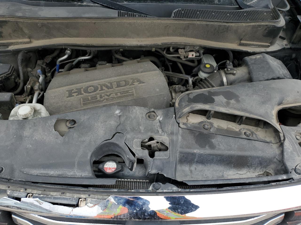 2015 Honda Pilot - Image 13