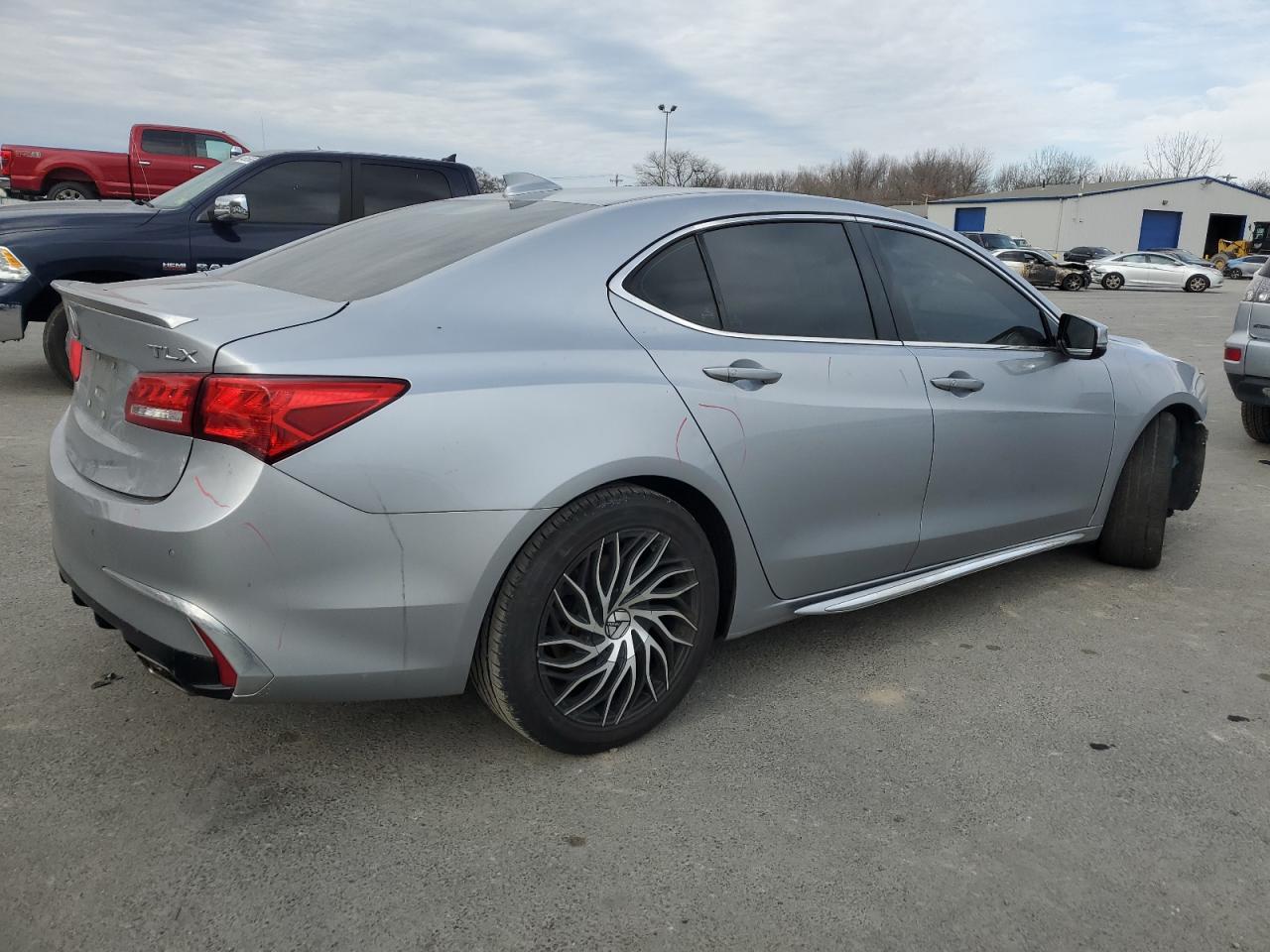 2018 Acura TLX - Image 3