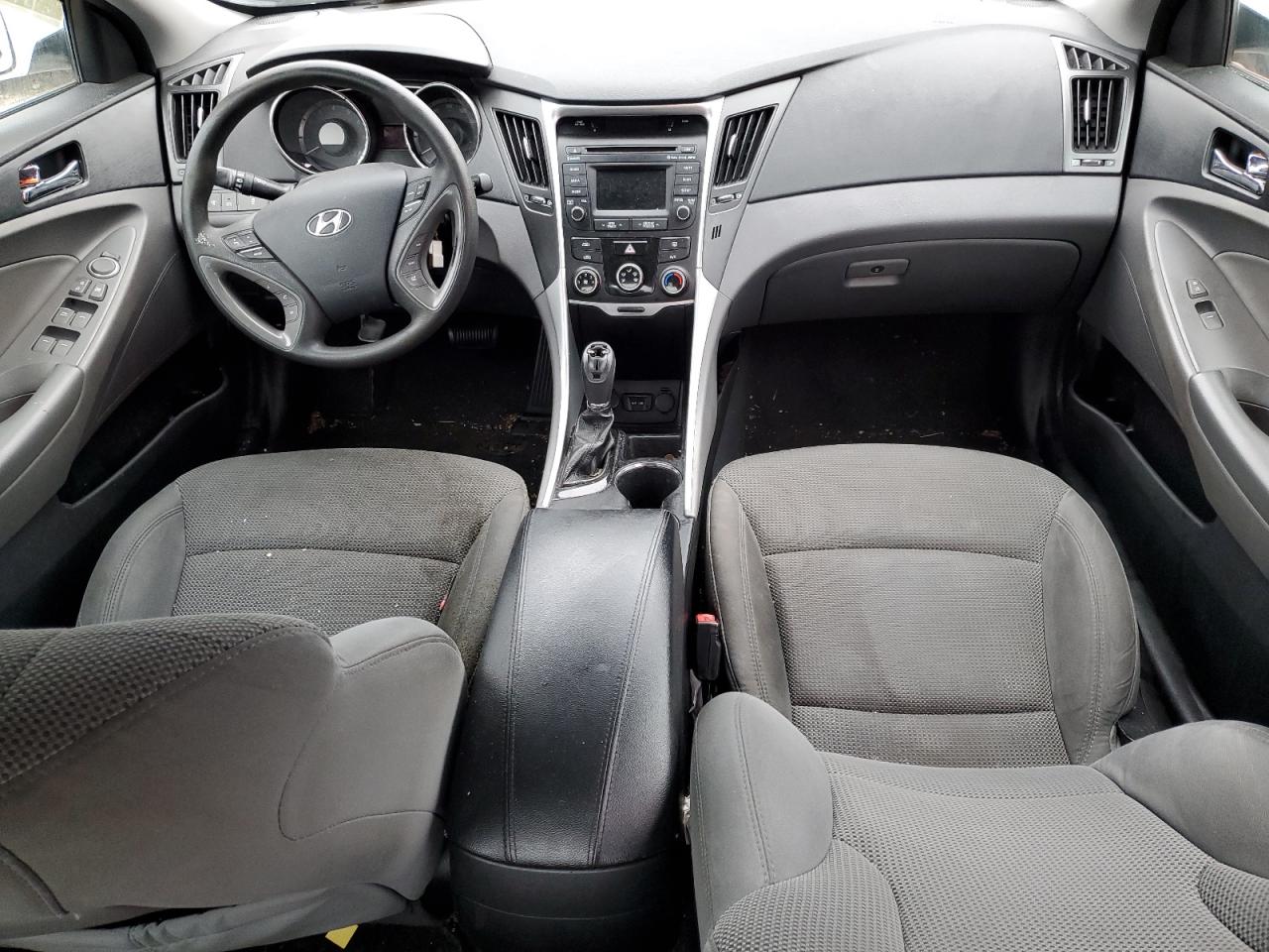 2014 Hyundai Sonata - Image 8