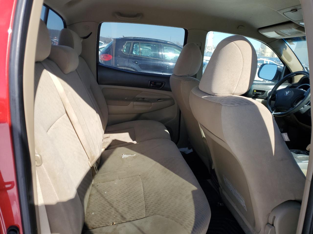2011 Toyota Tacoma - Image 10