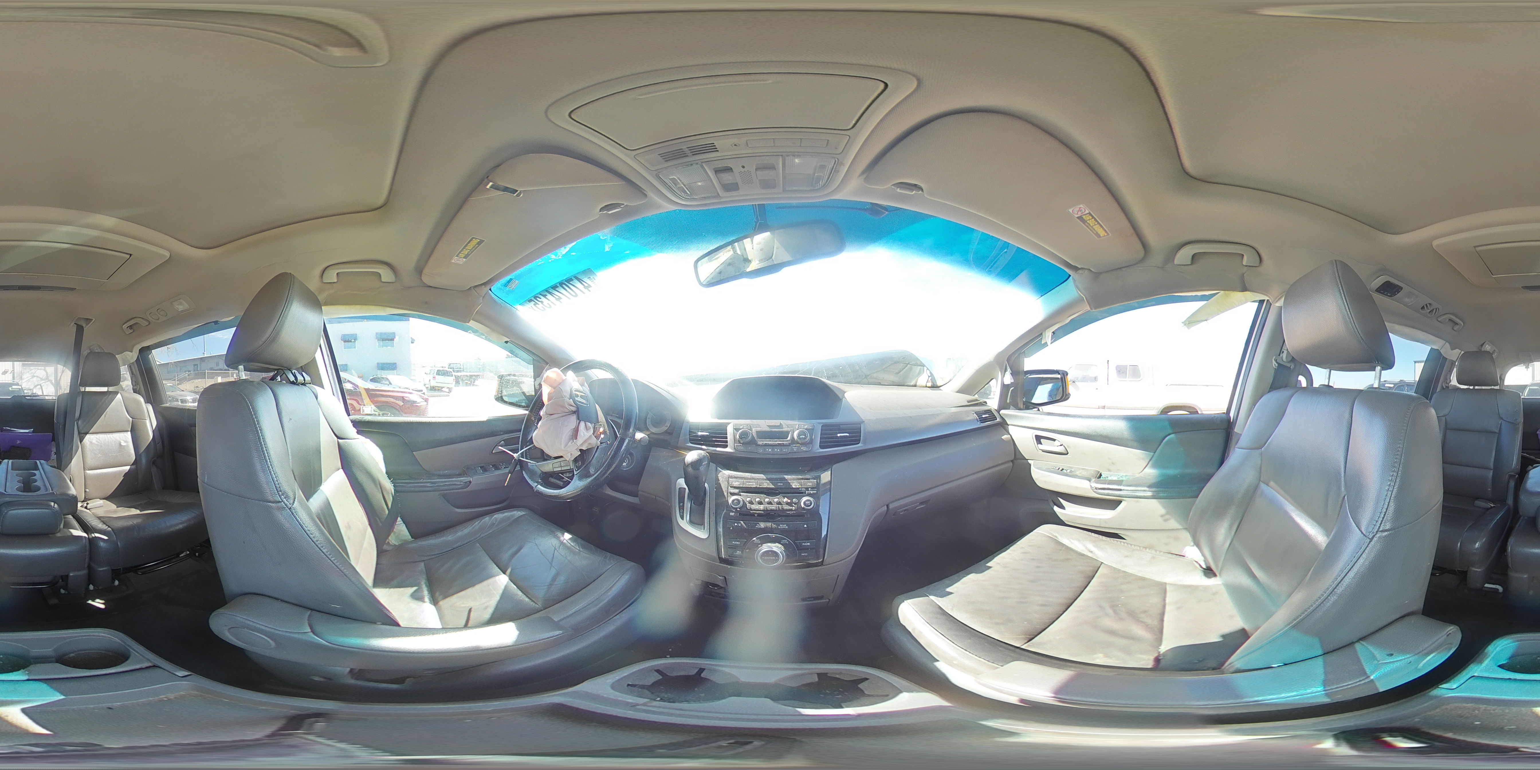 2012 Honda Odyssey - Image 14