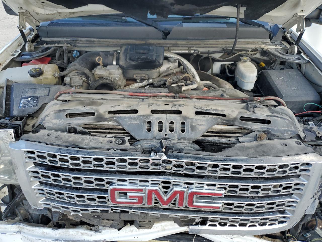 2011 GMC Sierra - Image 11