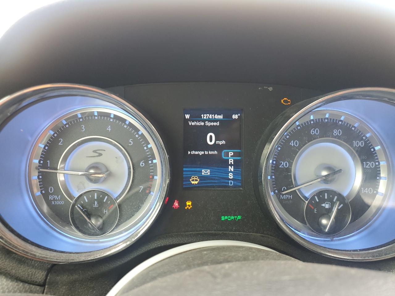 2014 Chrysler 300 - Image 9