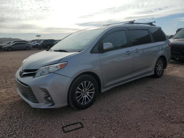 2019 Toyota Sienna Xle