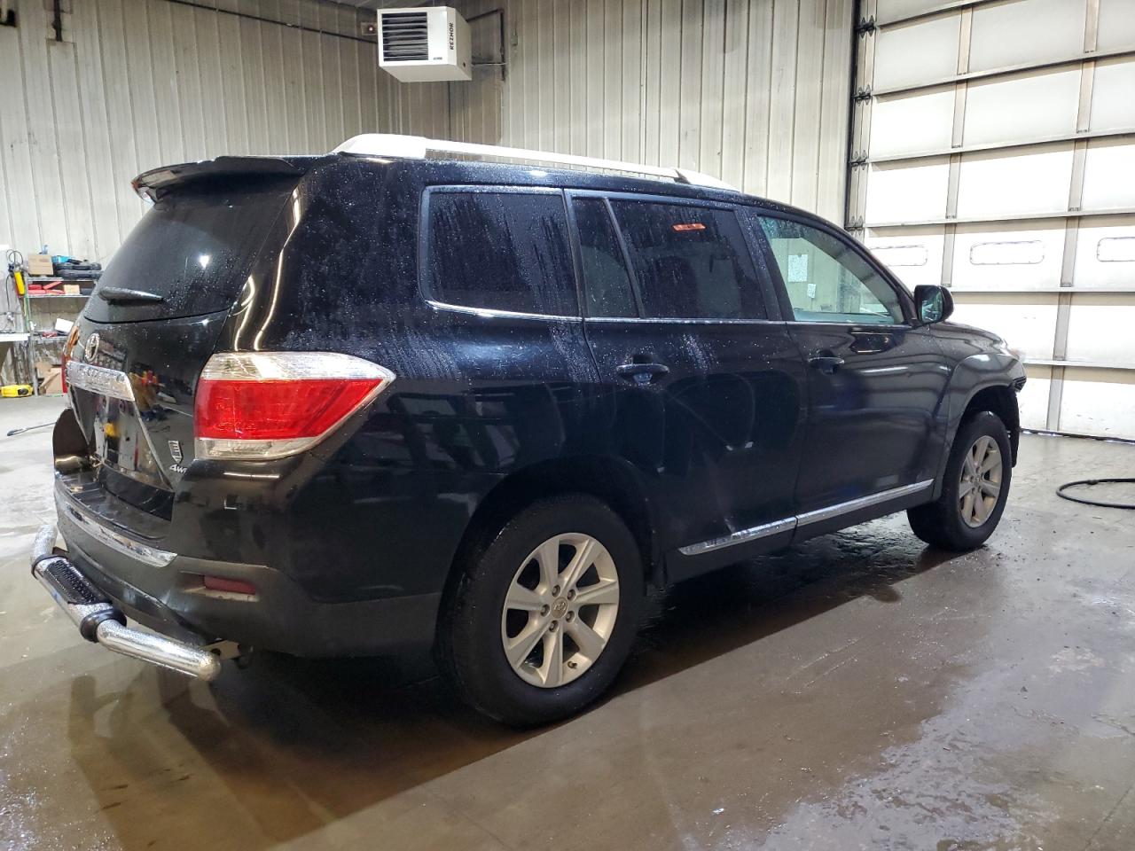 2013 Toyota Highlander - Image 3