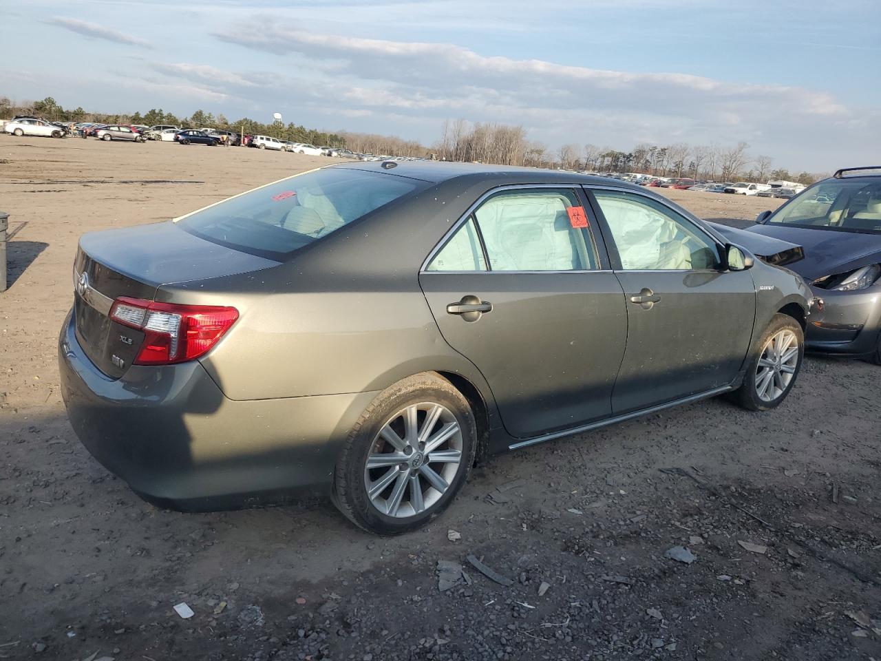 2014 Toyota Camry - Image 3
