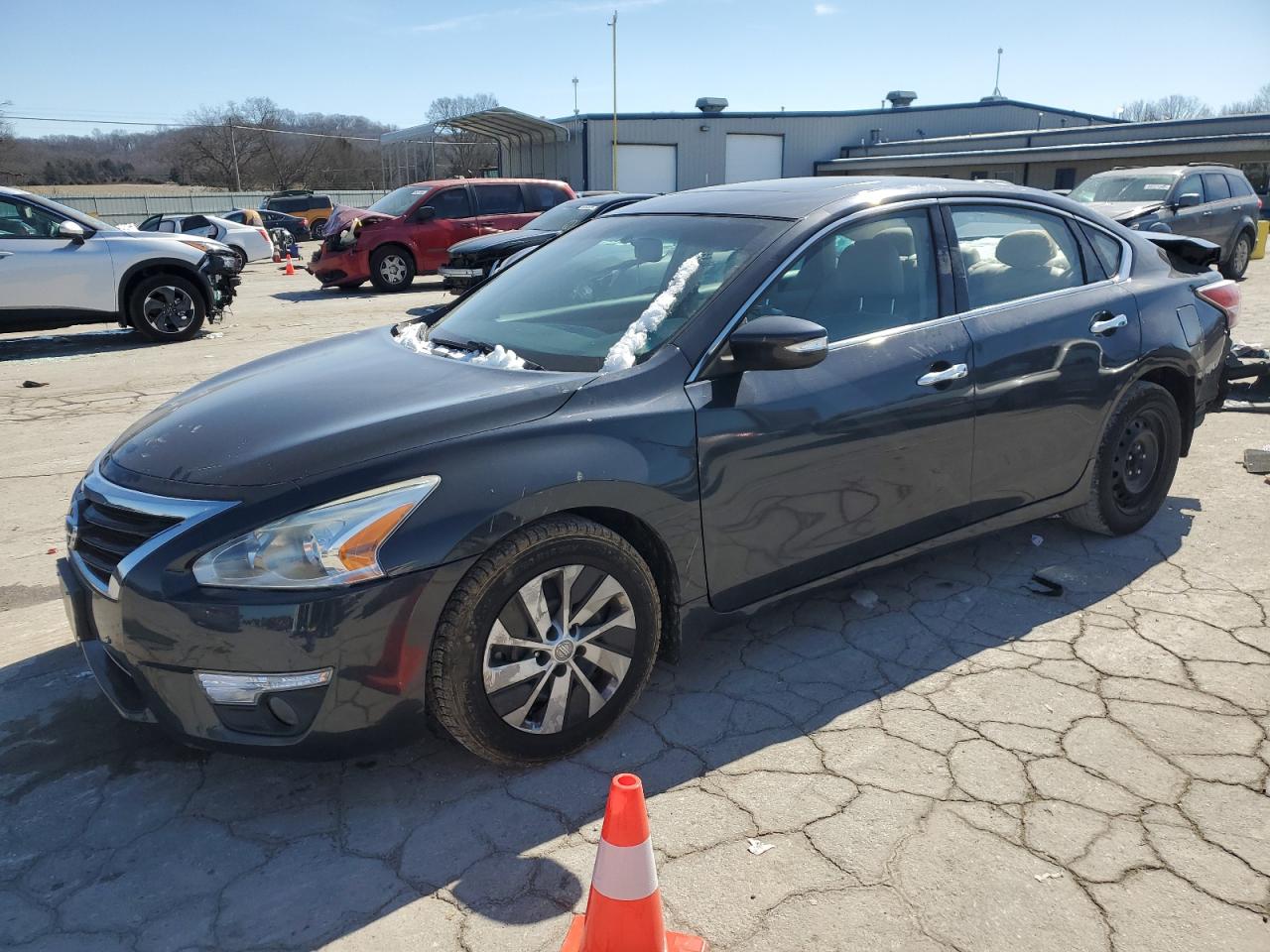 2015 Nissan Altima - Image 1
