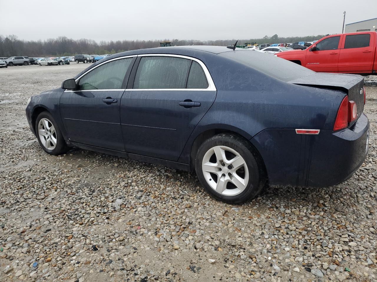 2009 Chevrolet Malibu - Image 2