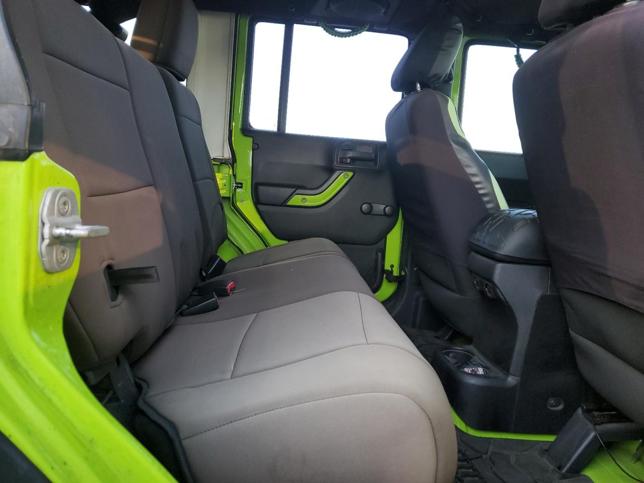 2012 Jeep Wrangler - Image 11
