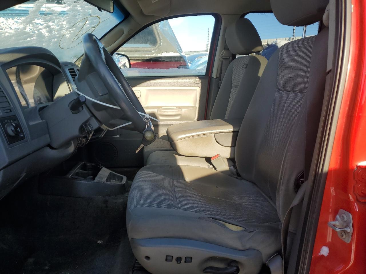 2007 Dodge Dakota - Image 7