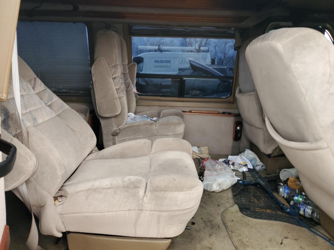 1994 Chevrolet Van - Image 10