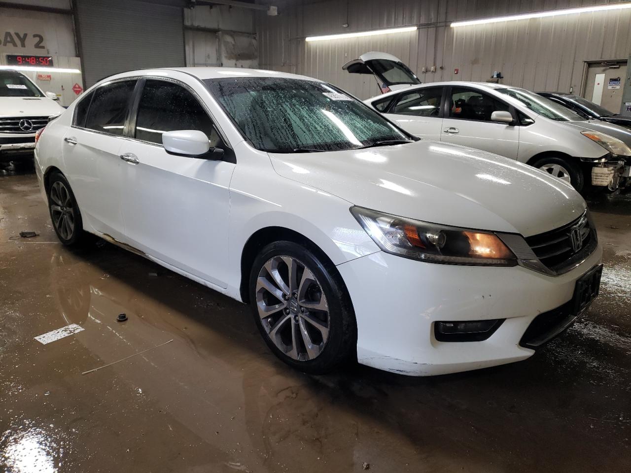 2014 Honda Accord - Image 4