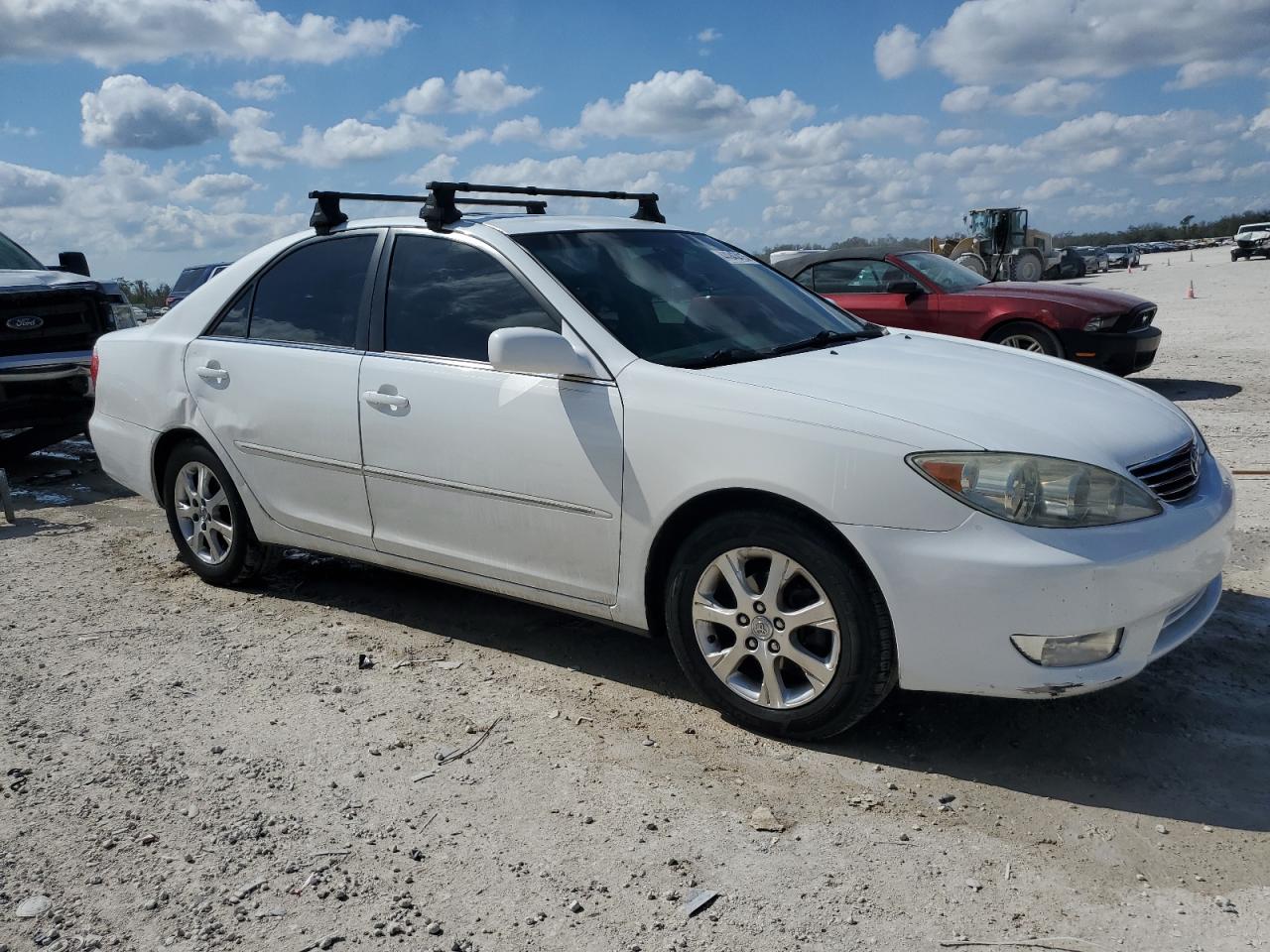 2005 Toyota Camry - Image 4