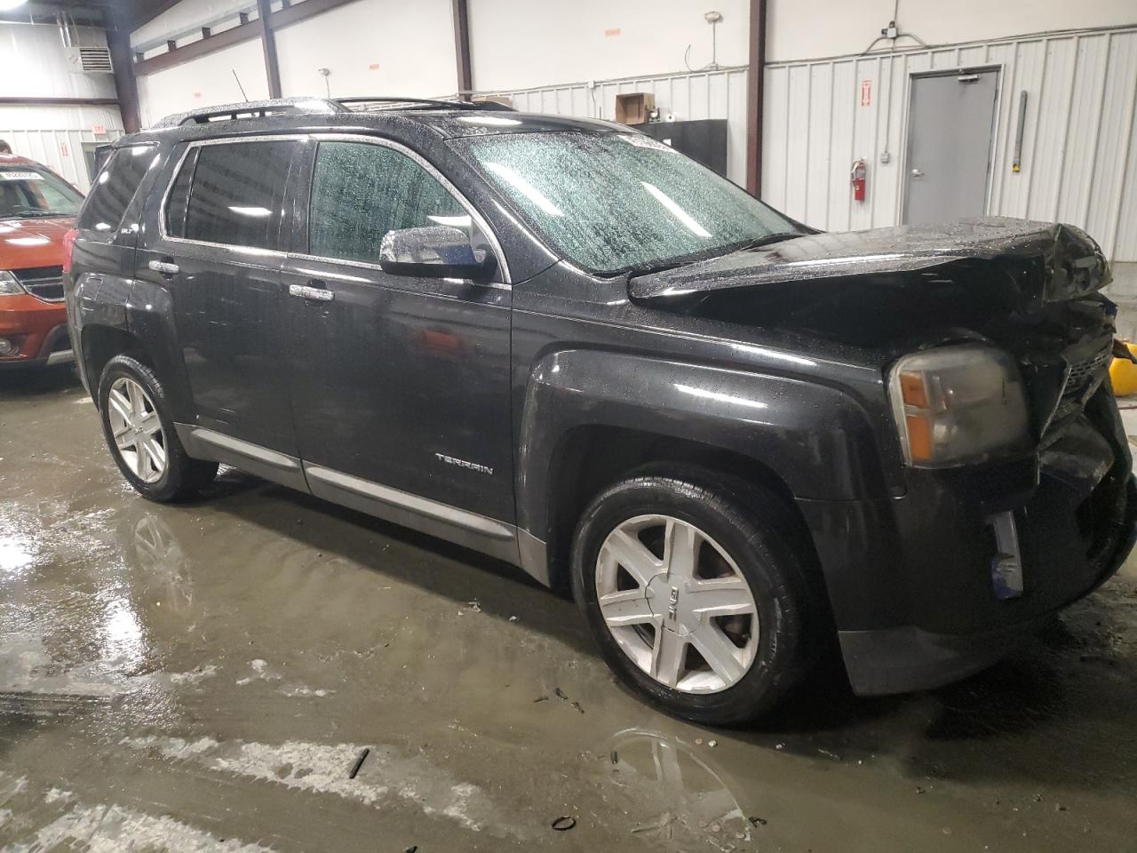 2011 GMC Terrain - Image 4
