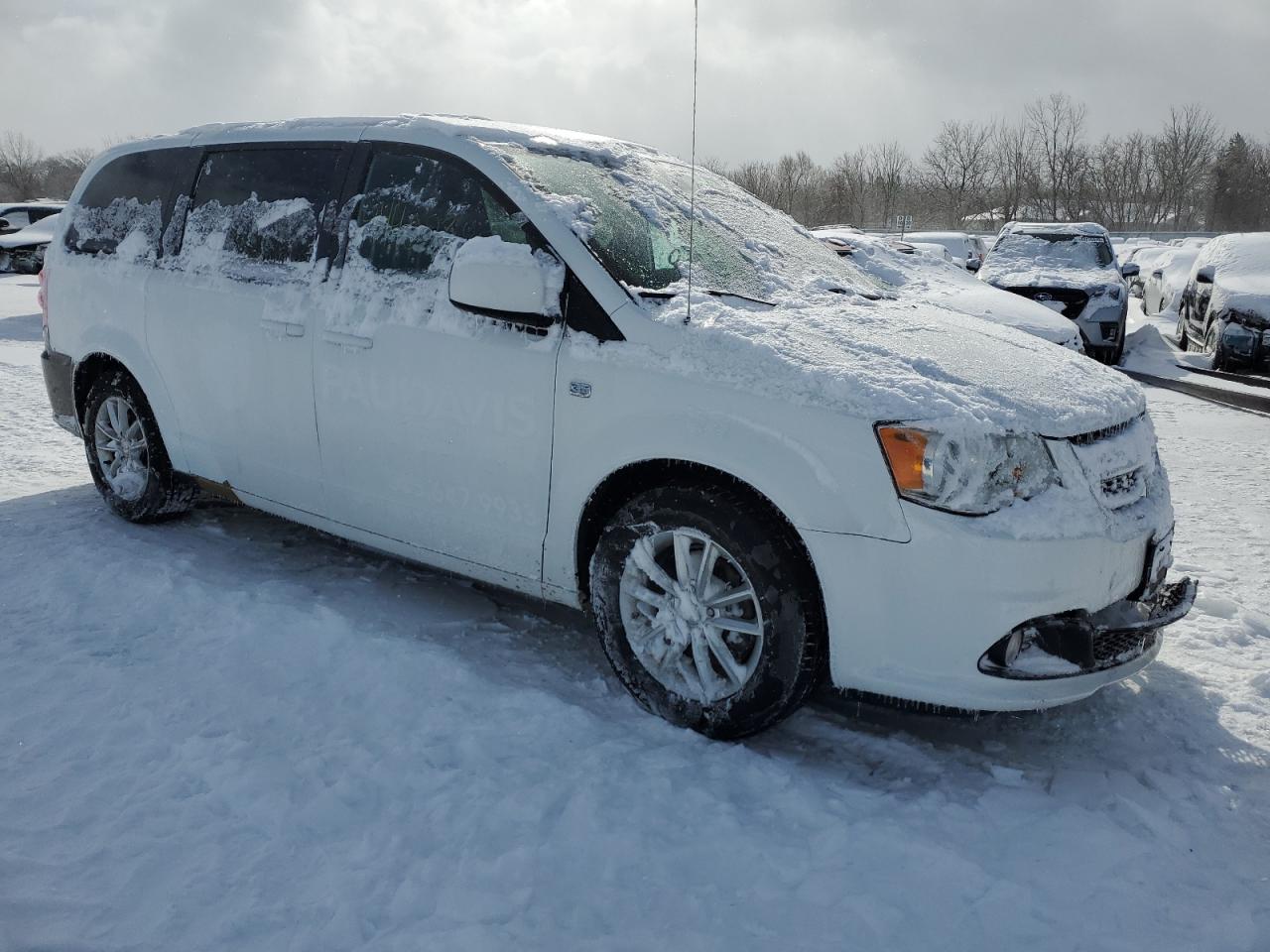 2019 Dodge Caravan - Image 4