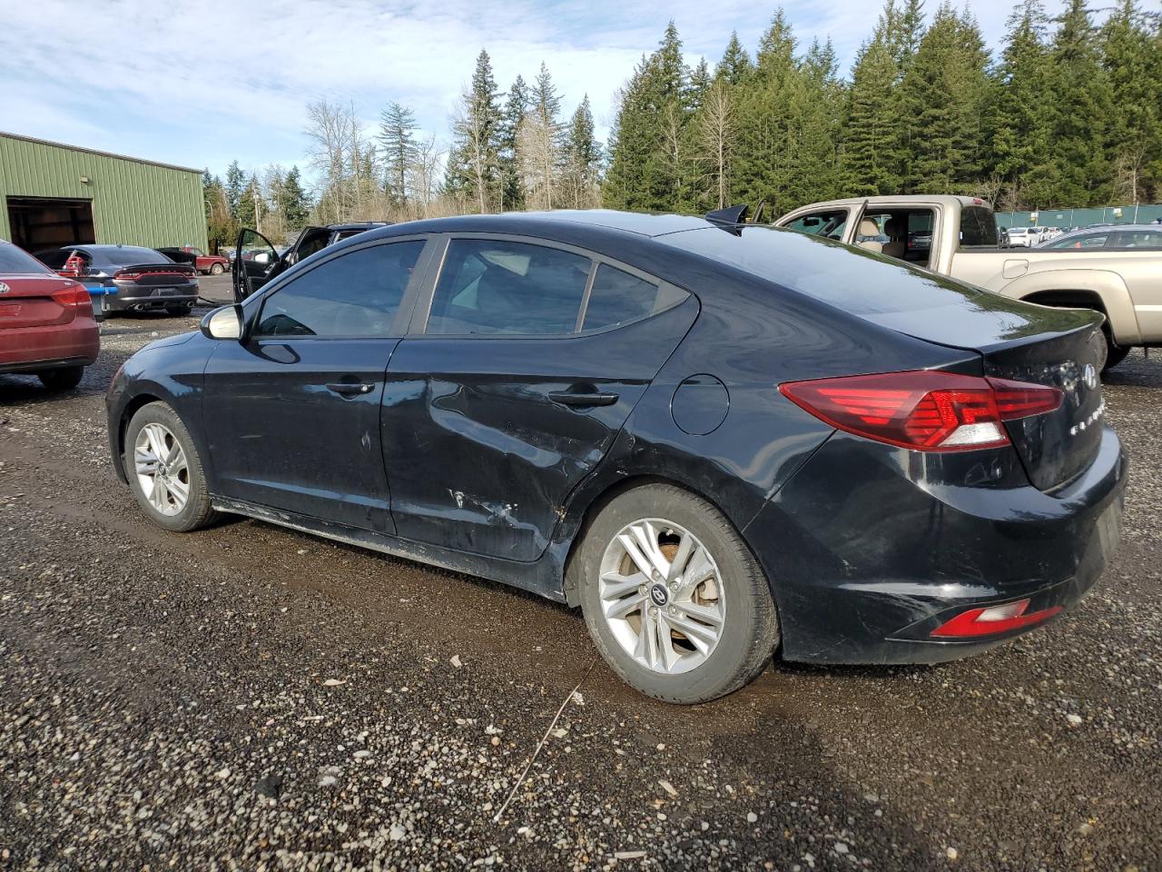 2019 Hyundai Elantra - Image 2