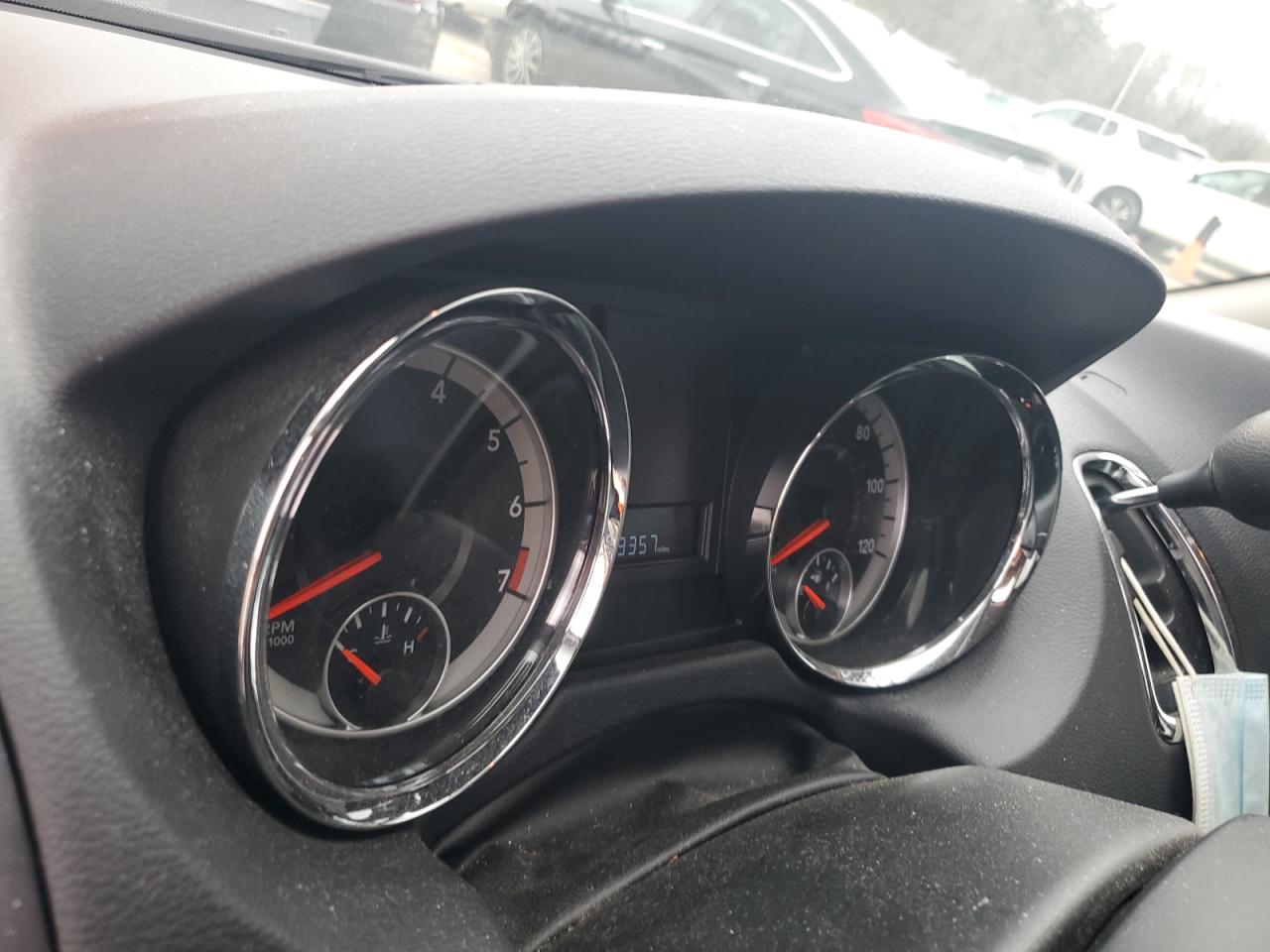 2018 Dodge Caravan - Image 9