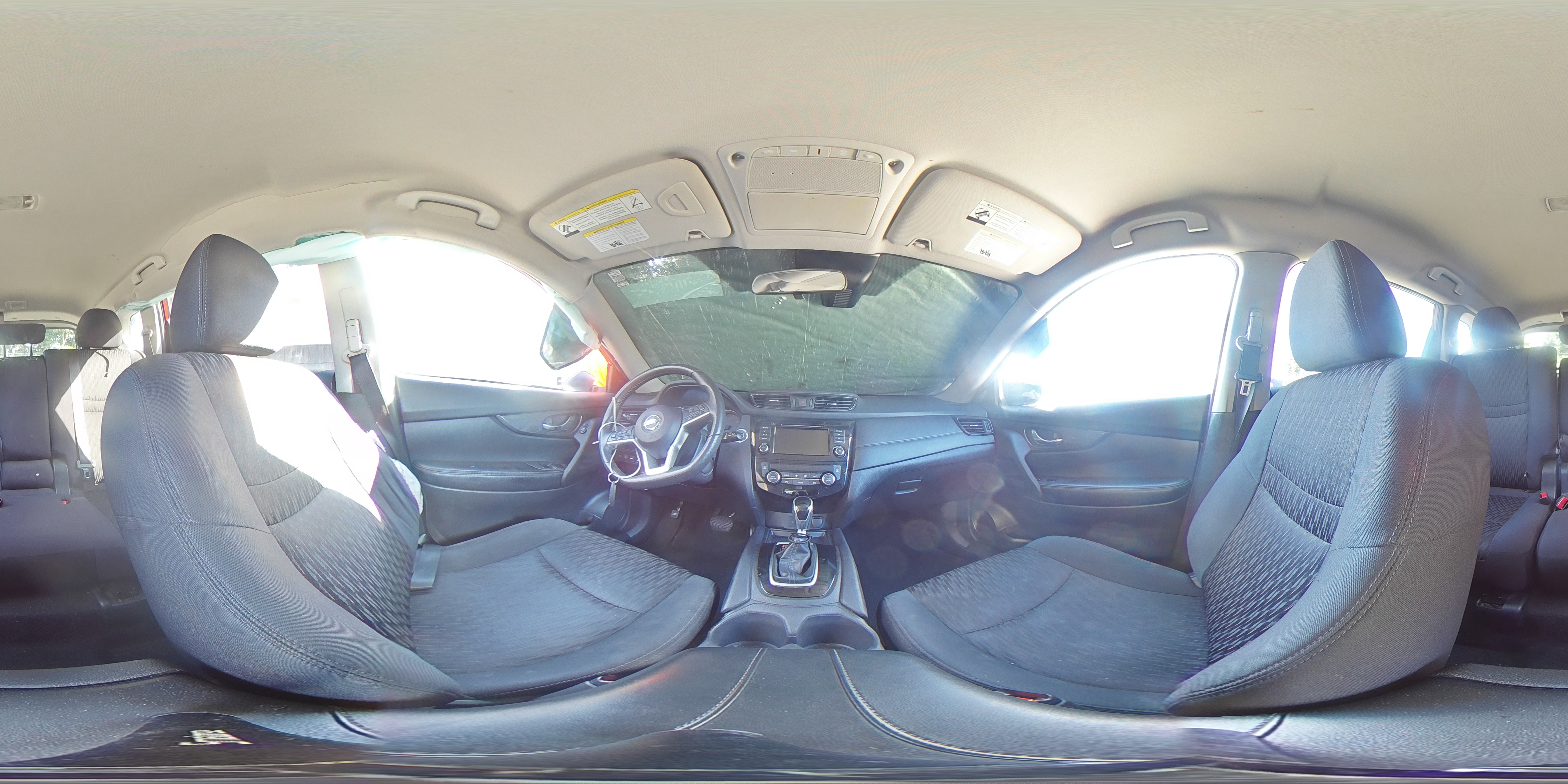 2019 Nissan Rogue - Image 13
