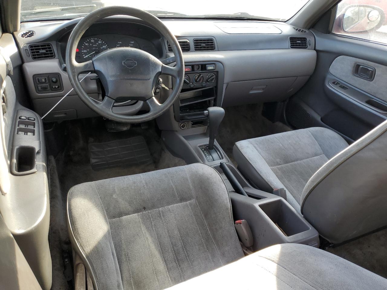 1997 Nissan Sentra - Image 8