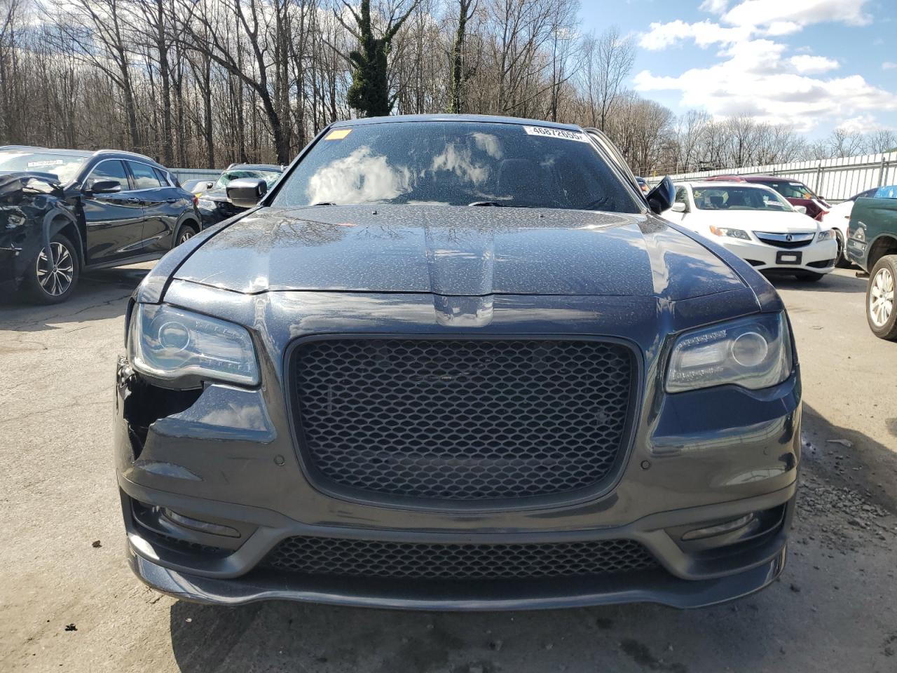2017 Chrysler 300 - Image 5