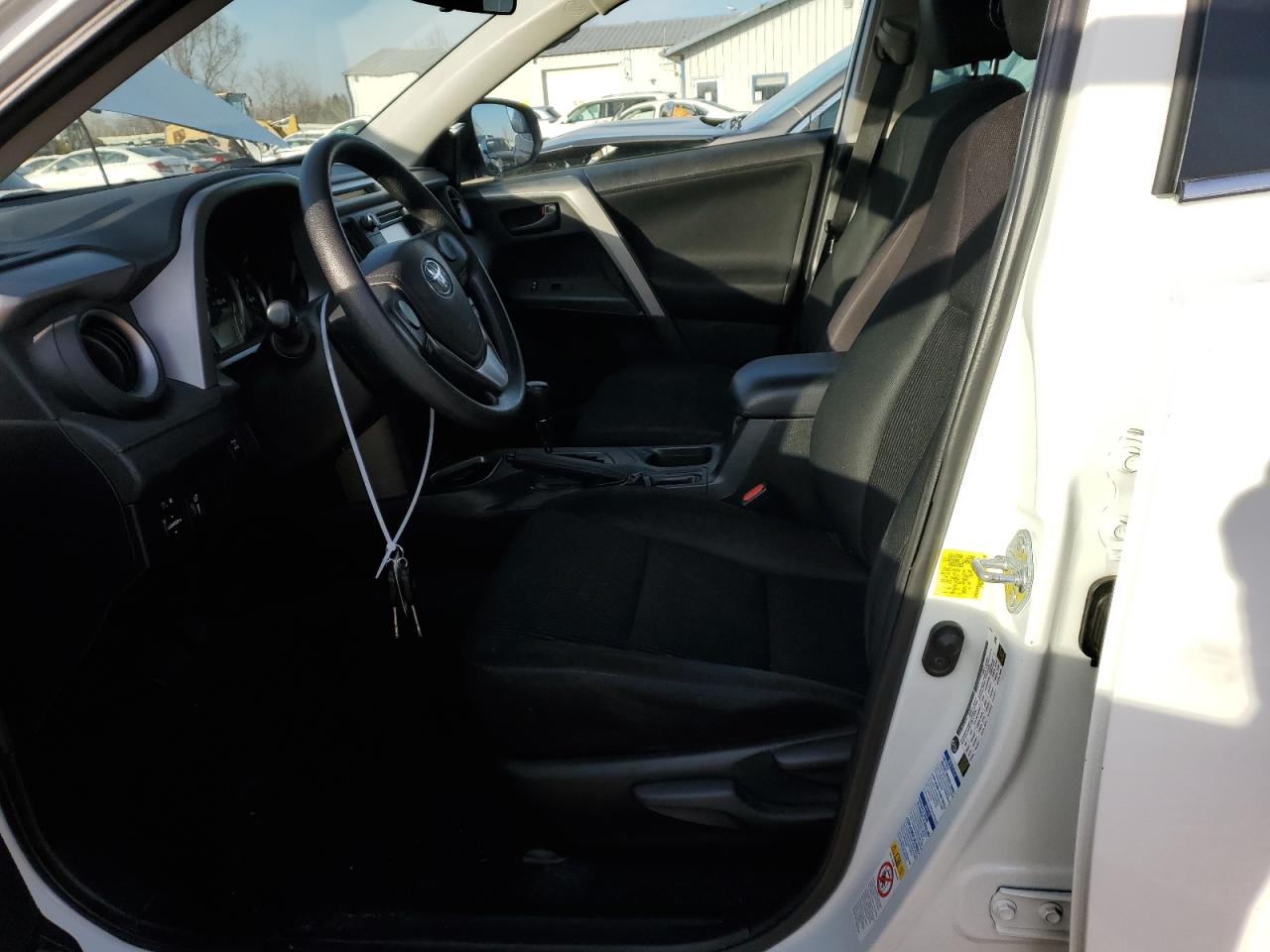 2016 Toyota RAV 4 - Image 7