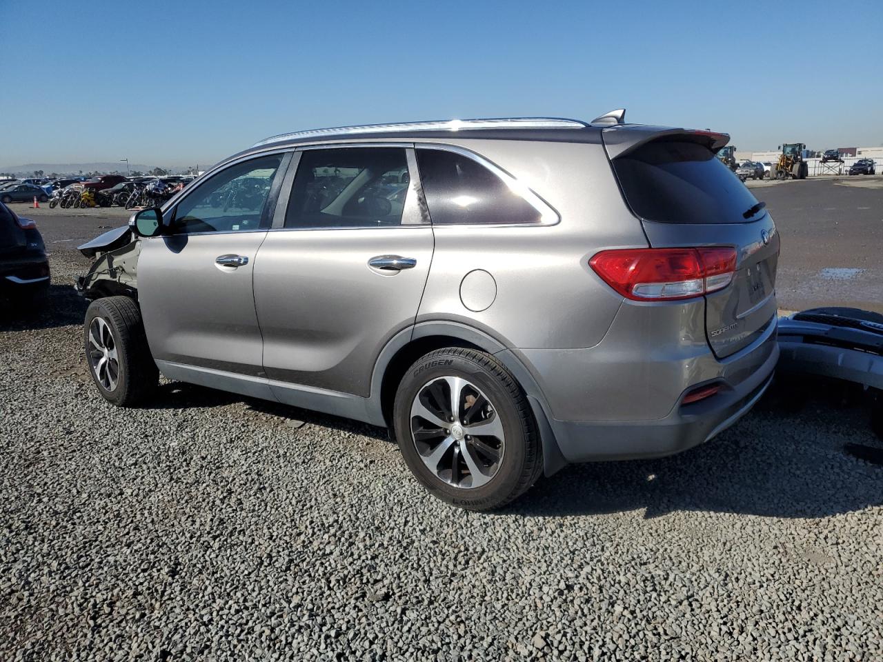 2018 Kia Sorento - Image 2