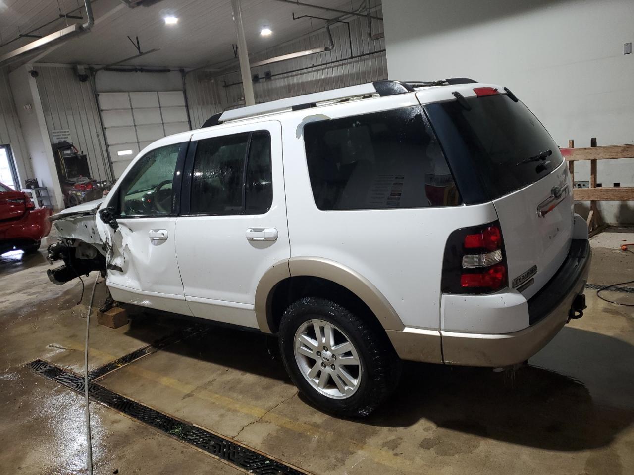 2007 Ford Explorer - Image 2