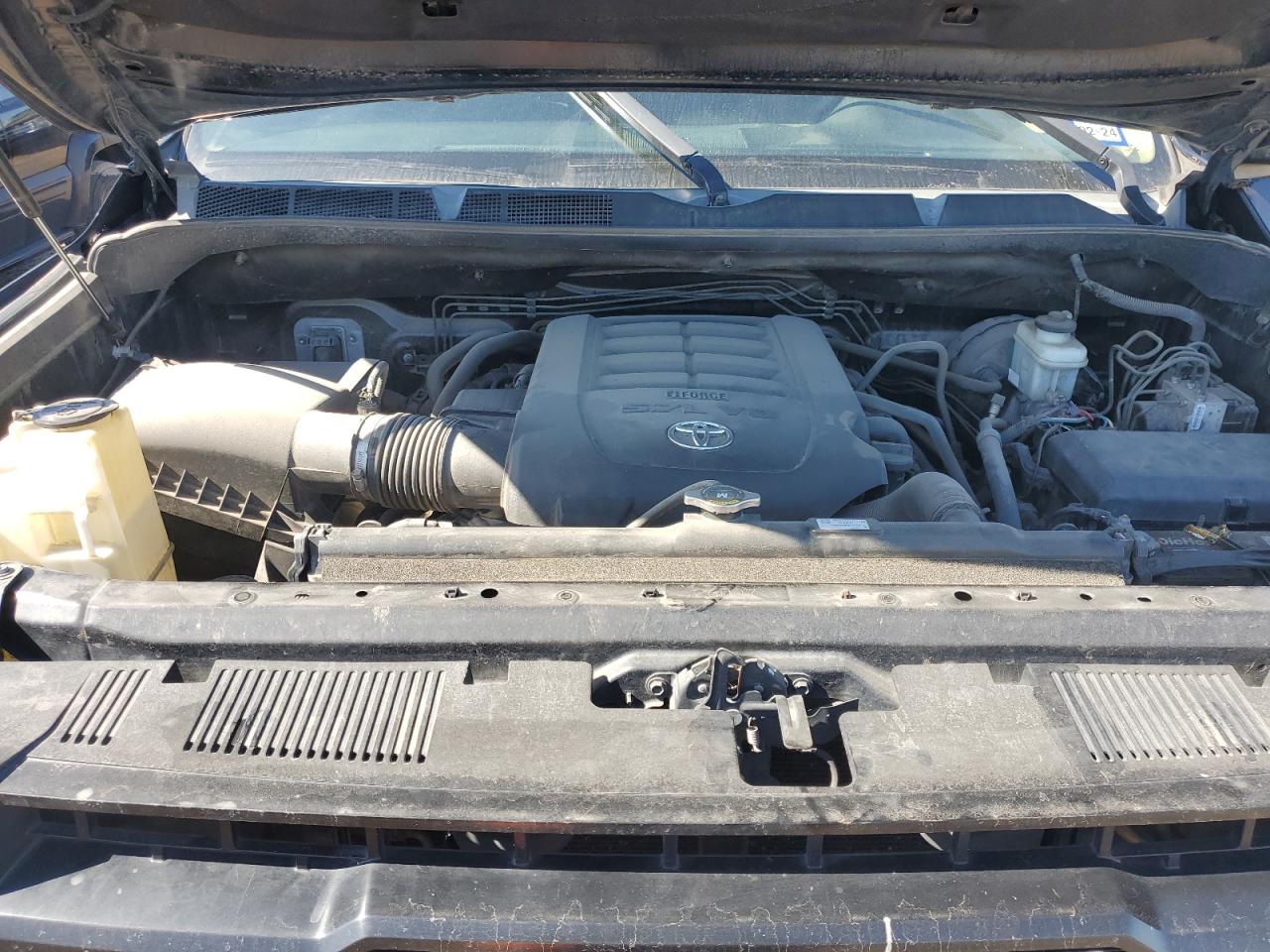 2016 Toyota Tundra - Image 11